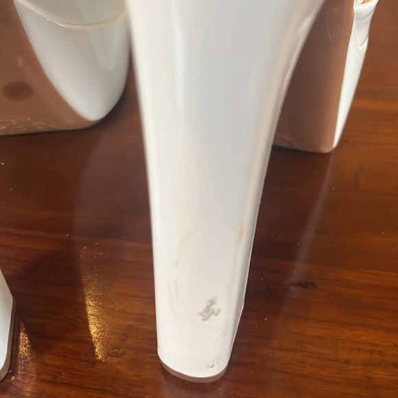 Gianni Bini White Patent Platform Chunky Heel Ankle Strap Heels - Picture 6 of 10